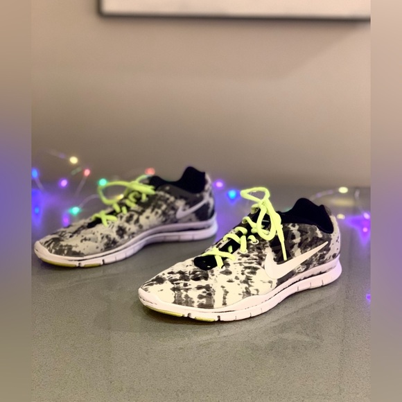 NIKE Free Running Sneakers size 6.5 - Picture 2 of 5